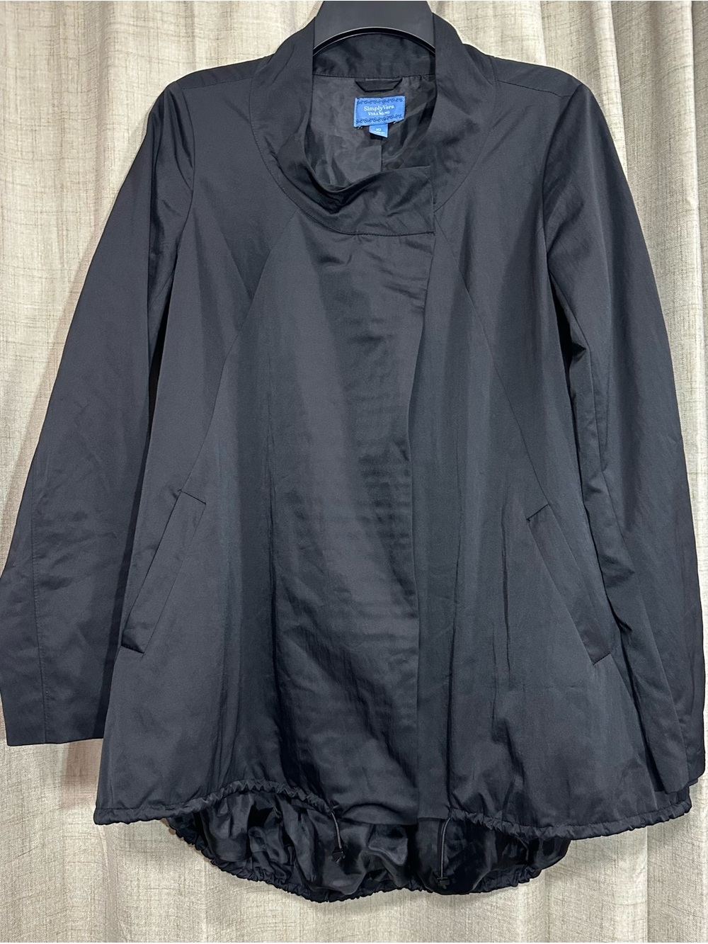 Simply Vera Vera Wang Women’s Black Lightweight Jacket